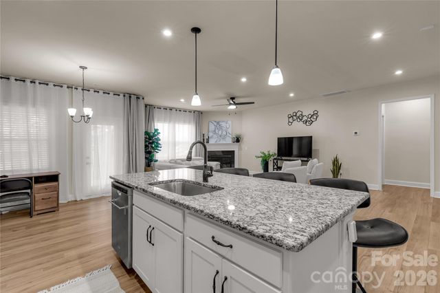 17010 Dogwood Creek Lane, Charlotte, NC 28278