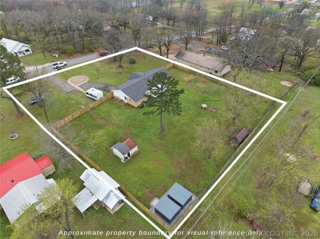 1707 N Maple Street, Sallisaw, OK 74955