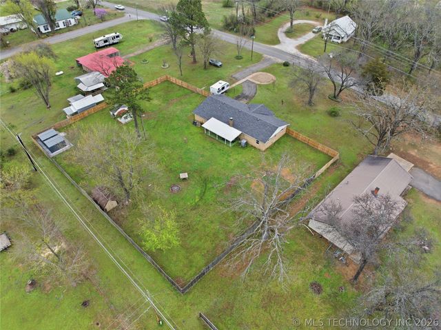 1707 N Maple Street, Sallisaw, OK 74955