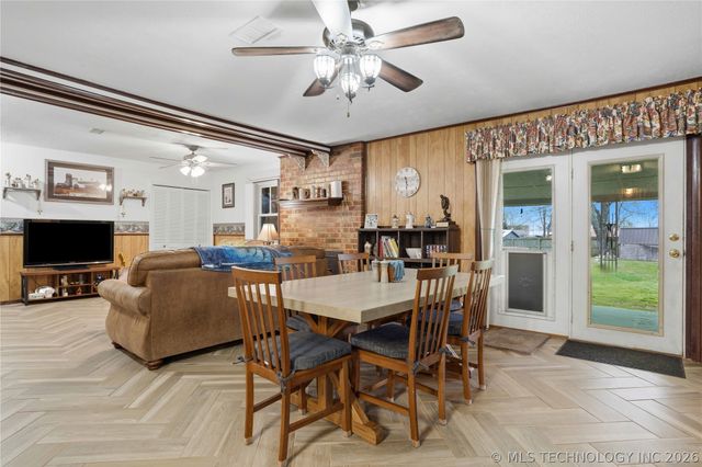 1707 N Maple Street, Sallisaw, OK 74955