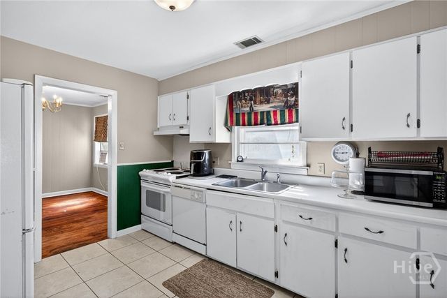 1820 Cokesbury Drive, Savannah, GA 31406