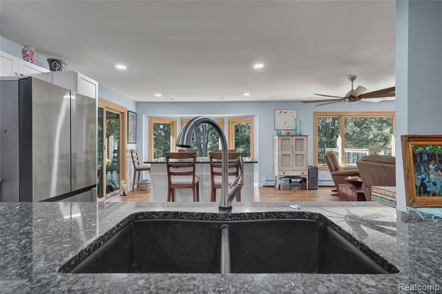 3738 Winterwood Drive, Howell, MI 48843