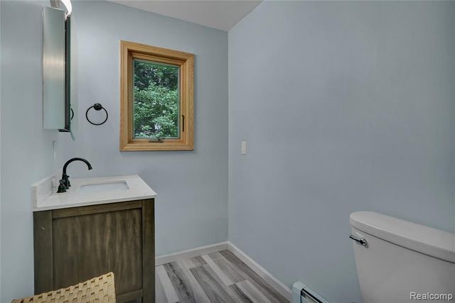 3738 Winterwood Drive, Howell, MI 48843