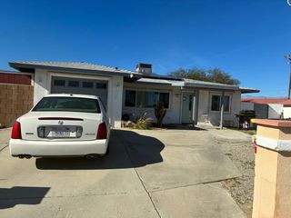 550 W Sunview Avenue, Palm Springs, CA 92262