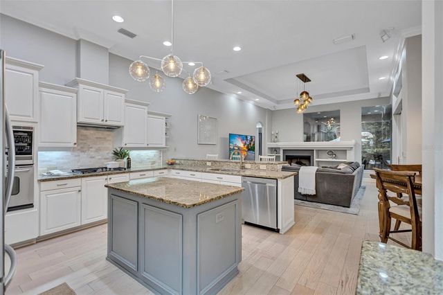 11809 SHIRE WYCLIFFE, Tampa, FL 33626