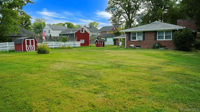 9 E Marie Street, Hudson, NY 12534