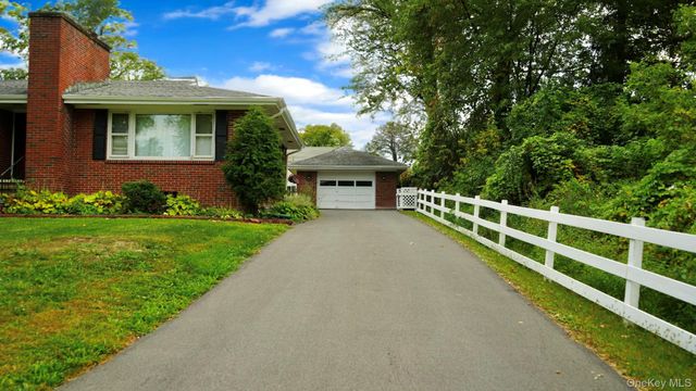 9 E Marie Street, Hudson, NY 12534