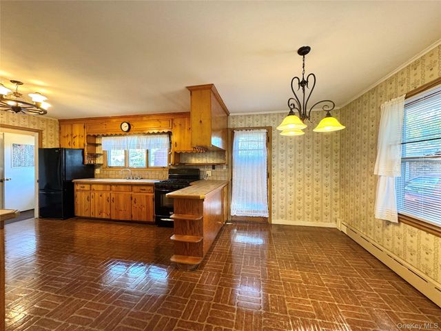 9 E Marie Street, Hudson, NY 12534