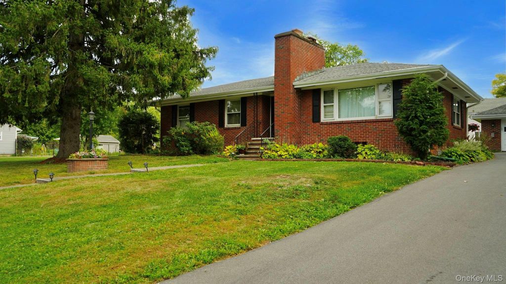 9 E Marie Street, Hudson, NY 12534