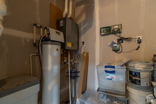 10615 W 14500 S, Axtell, UT 84621