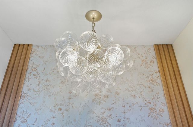 105 Willow DR, Flatonia, TX 78941