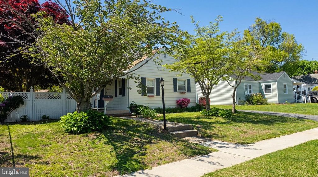 14 BOSTON PL, New Castle, DE 19720
