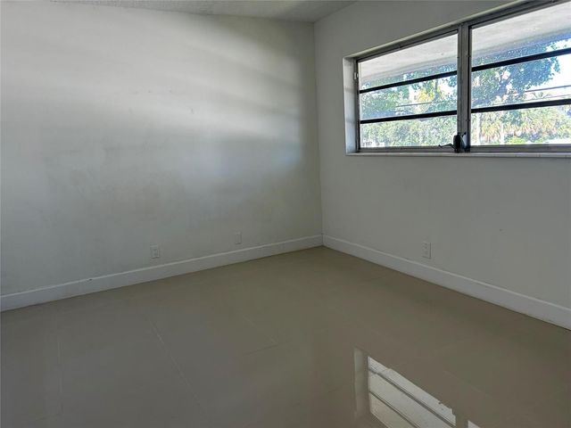 2800 NE 14th St Causeway 207, Pompano Beach, FL 33062