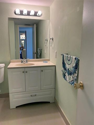 2800 NE 14th St Causeway 207, Pompano Beach, FL 33062