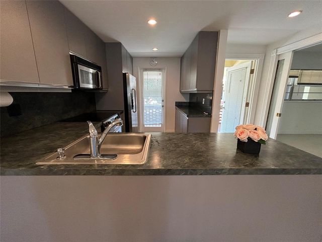 2800 NE 14th St Causeway 207, Pompano Beach, FL 33062