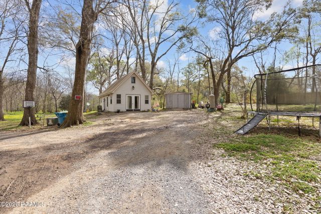 1046 Landrich Lane, Broussard, LA 70518