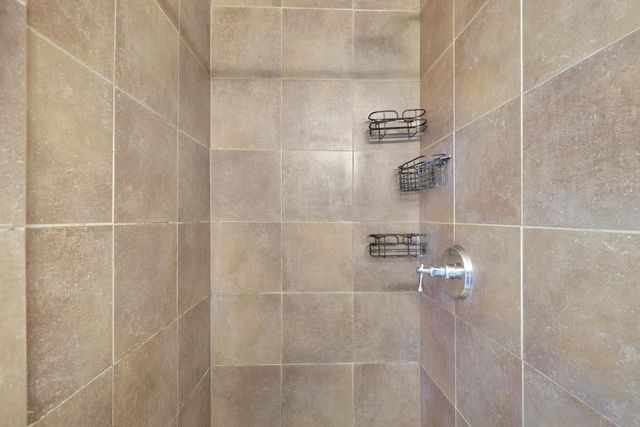 8607 Shiloh Court, Eden Prairie, MN 55347