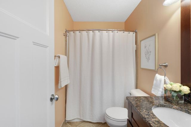 8607 Shiloh Court, Eden Prairie, MN 55347