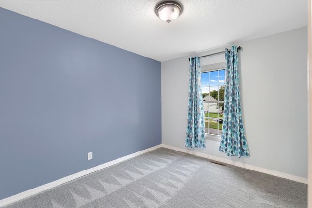 8607 Shiloh Court, Eden Prairie, MN 55347