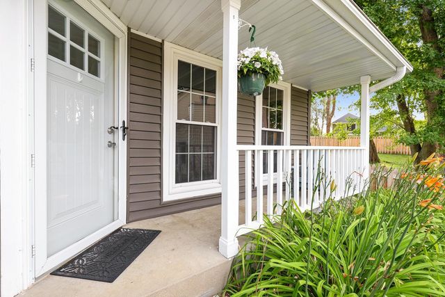 8607 Shiloh Court, Eden Prairie, MN 55347