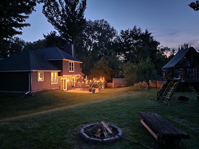 8607 Shiloh Court, Eden Prairie, MN 55347