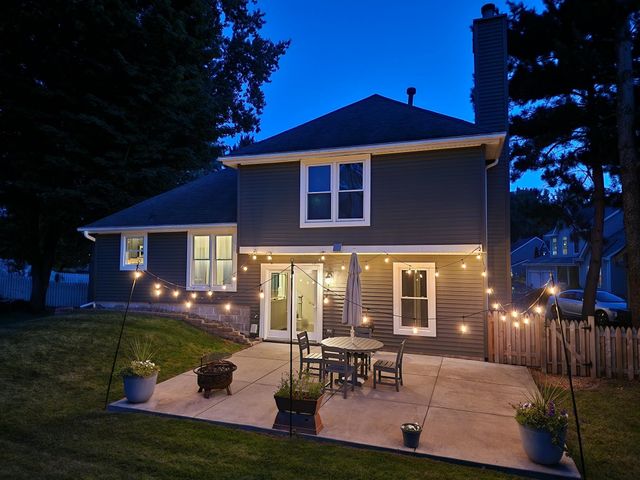 8607 Shiloh Court, Eden Prairie, MN 55347