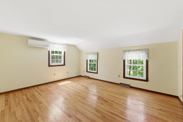 24 Novak Circle, Dracut, MA 01826