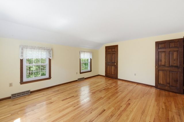 24 Novak Circle, Dracut, MA 01826