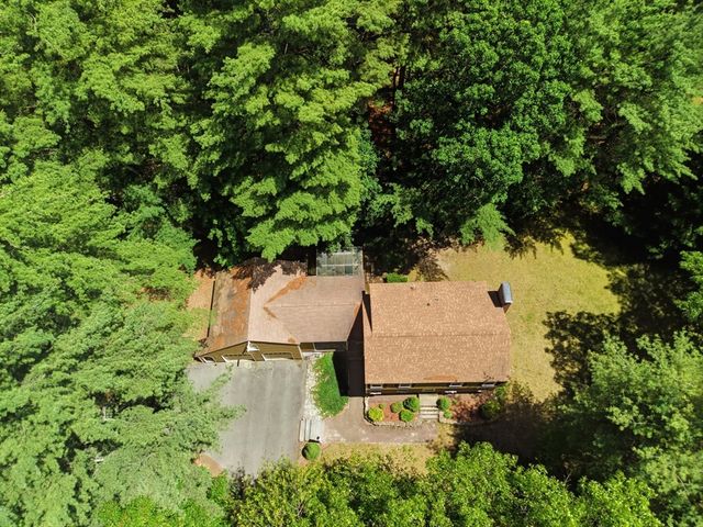 24 Novak Circle, Dracut, MA 01826