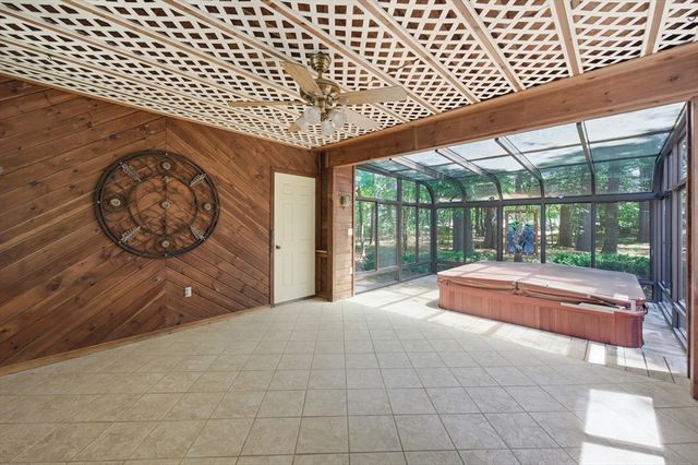 24 Novak Circle, Dracut, MA 01826