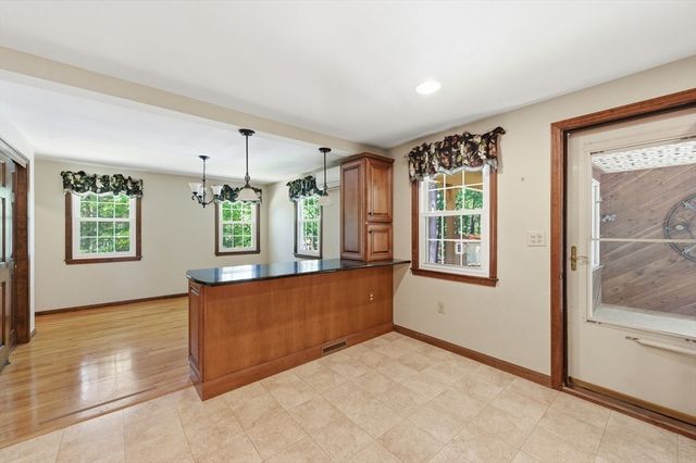 24 Novak Circle, Dracut, MA 01826