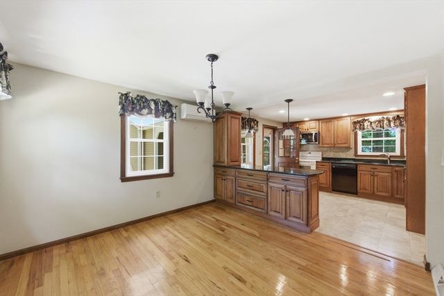 24 Novak Circle, Dracut, MA 01826