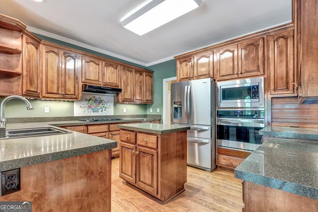 35 Ashford Lane, Sharpsburg, GA 30277