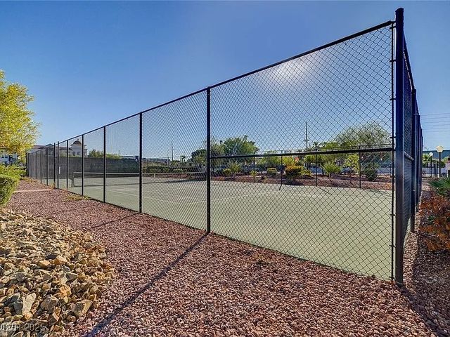 3930 University Center Drive 806, Las Vegas, NV 89119