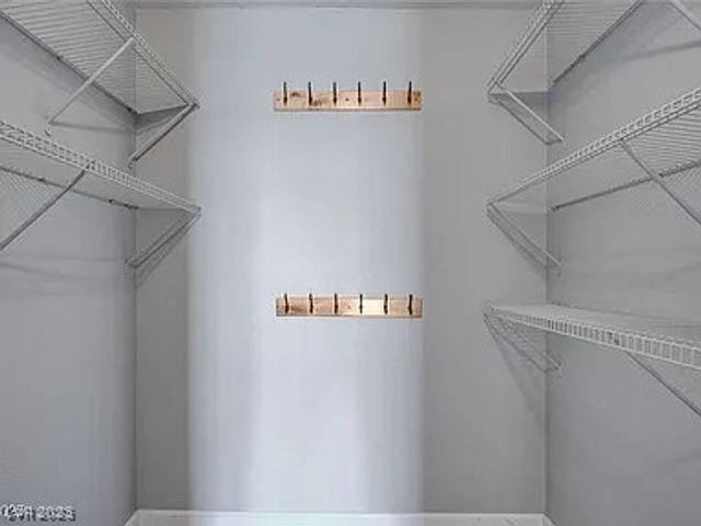 3930 University Center Drive 806, Las Vegas, NV 89119