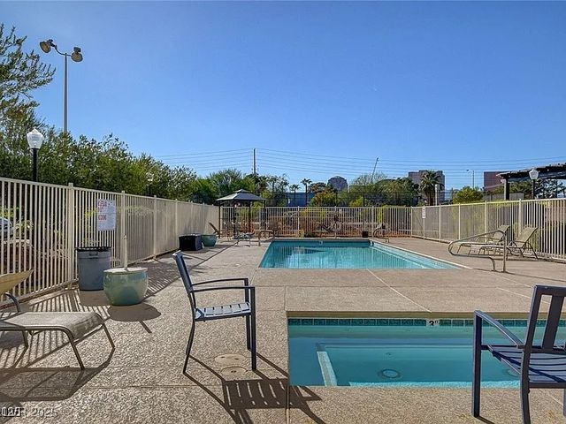 3930 University Center Drive 806, Las Vegas, NV 89119