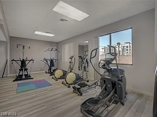 3930 University Center Drive 806, Las Vegas, NV 89119