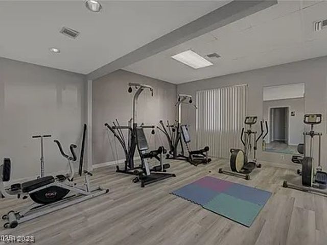 3930 University Center Drive 806, Las Vegas, NV 89119