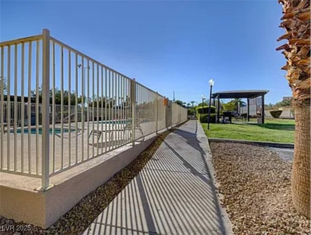 3930 University Center Drive 806, Las Vegas, NV 89119