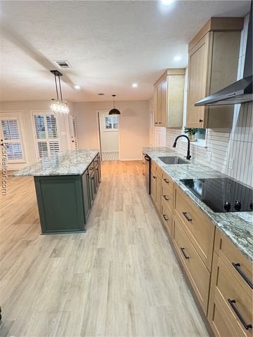 3710 Windridge Drive, Bryan, TX 77802