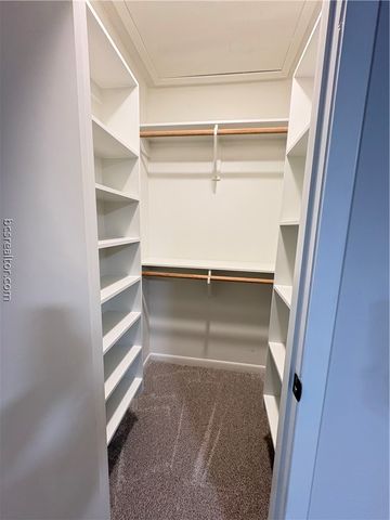 3710 Windridge Drive, Bryan, TX 77802