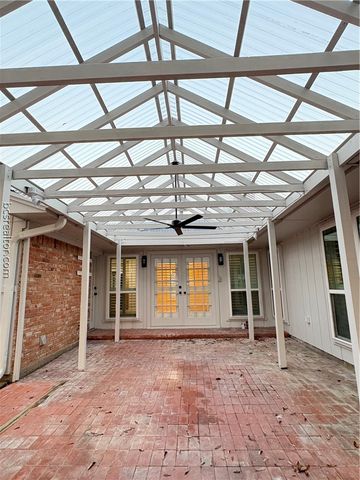 3710 Windridge Drive, Bryan, TX 77802