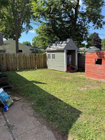 2416 4th Street, Eau Claire, WI 54703