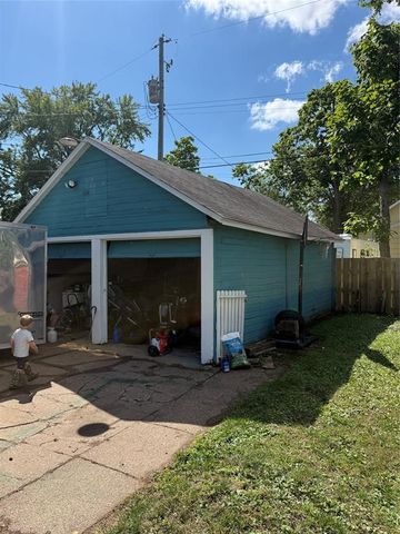 2416 4th Street, Eau Claire, WI 54703