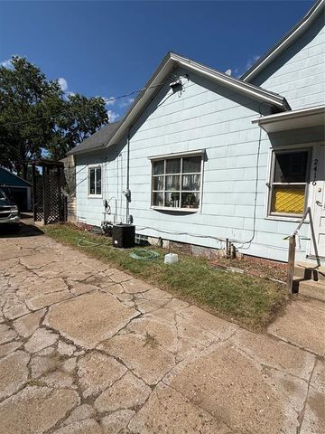 2416 4th Street, Eau Claire, WI 54703