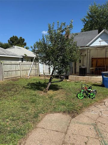 2416 4th Street, Eau Claire, WI 54703