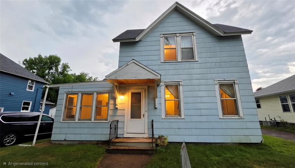 2416 4th Street, Eau Claire, WI 54703