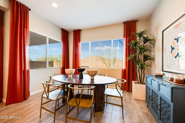 7817 W STAGHORN Road, Peoria, AZ 85383