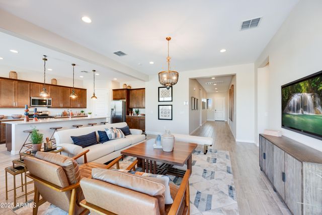 7817 W STAGHORN Road, Peoria, AZ 85383