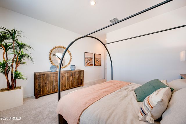 7817 W STAGHORN Road, Peoria, AZ 85383